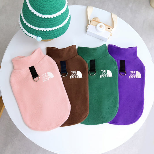 Chalecos polares Purrfect Cozy Beds The Dog Face en colores rosa, café, verde y morado con argolla para correa.